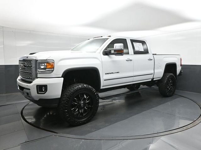 2019 GMC Sierra 2500HD Denali Duramax Plus Pkg Lifted