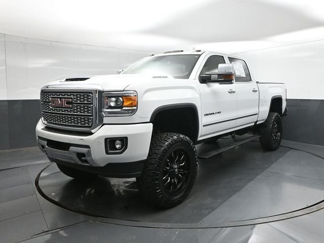 2019 GMC Sierra 2500HD Denali Duramax Plus Pkg Lifted