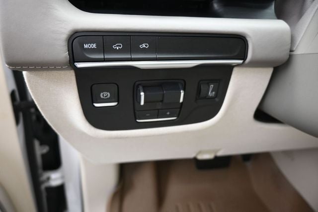 2022 Cadillac Escalade Premium Luxury Platinum