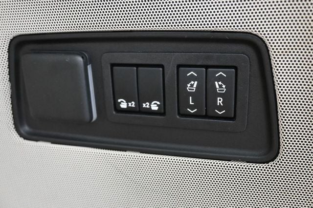 2022 Cadillac Escalade Premium Luxury Platinum