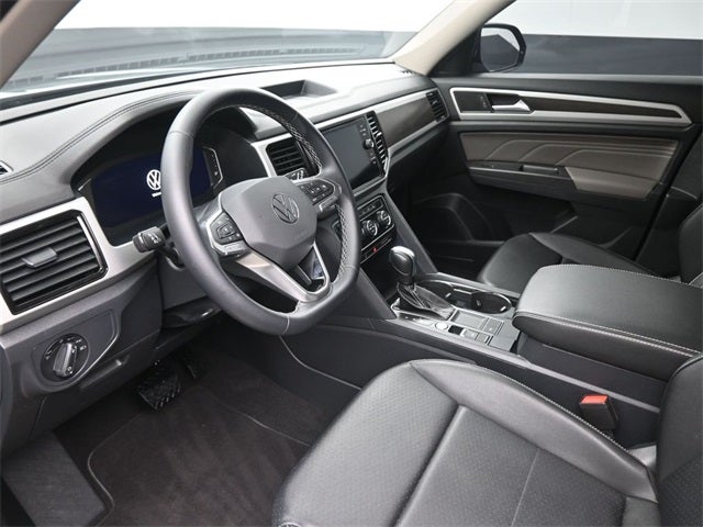 2023 Volkswagen Atlas 2.0T SE w/Technology