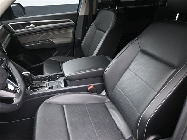 2023 Volkswagen Atlas 2.0T SE w/Technology
