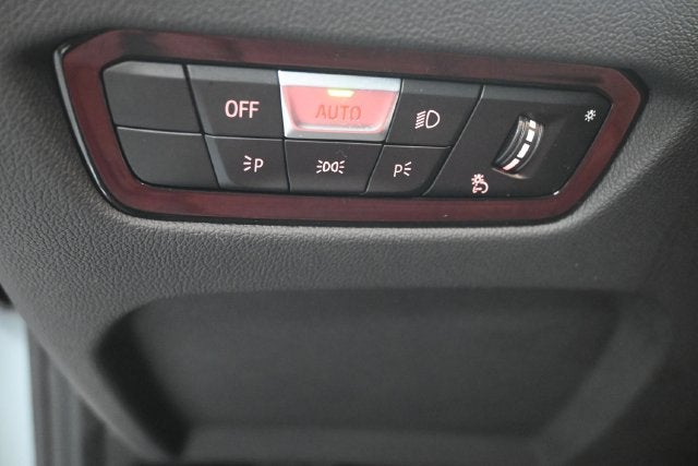 2024 BMW 3 Series 330i