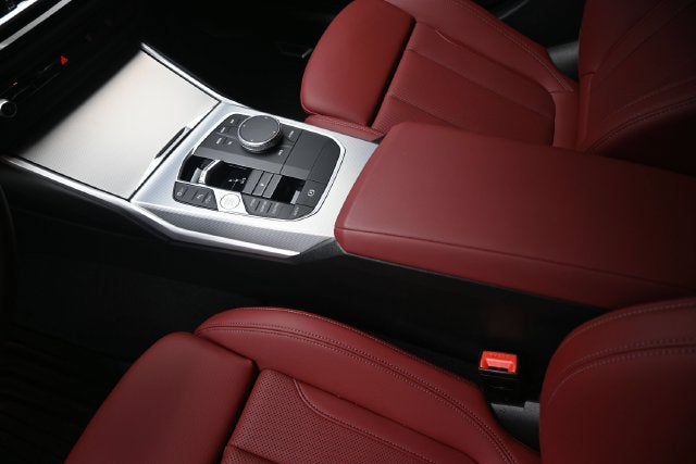 2024 BMW 3 Series 330i