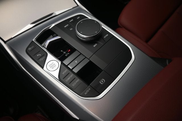 2024 BMW 3 Series 330i