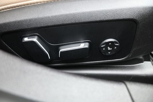 2024 BMW 3 Series 330i