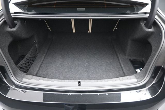 2024 BMW 3 Series 330i