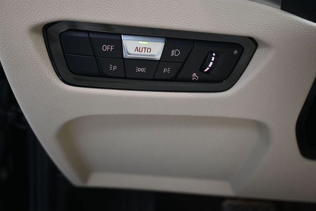 2024 BMW 3 Series 330i