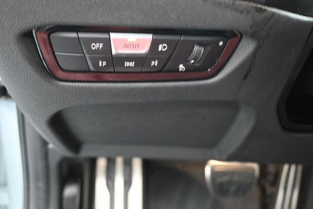 2023 BMW 3 Series 330i