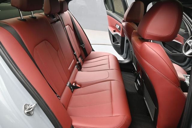 2023 BMW 3 Series 330i