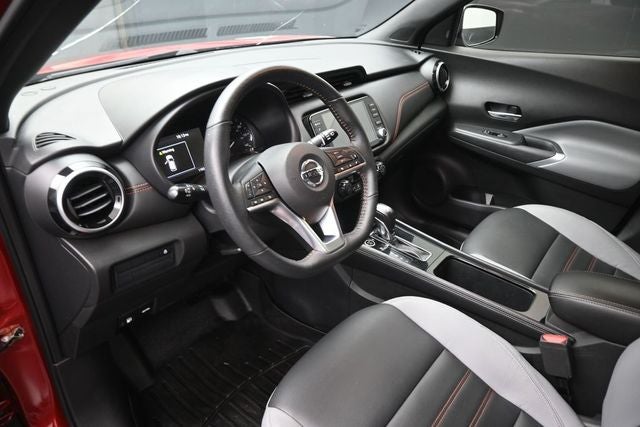 2021 Nissan Kicks SR