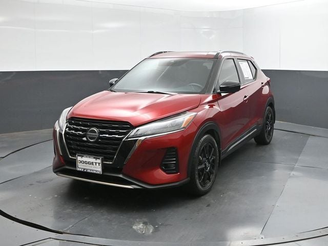 2021 Nissan Kicks SR