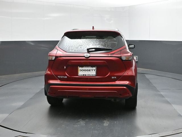 2021 Nissan Kicks SR