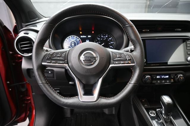 2021 Nissan Kicks SR