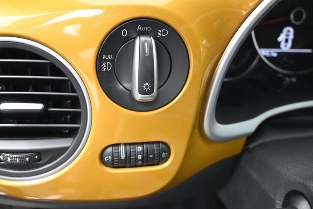 2017 Volkswagen Beetle 1.8T Dune