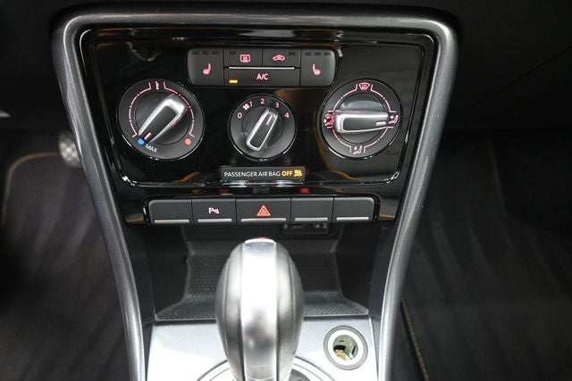 2017 Volkswagen Beetle 1.8T Dune