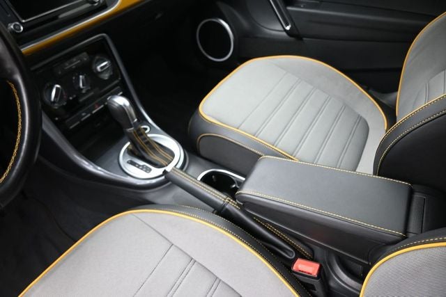 2017 Volkswagen Beetle 1.8T Dune