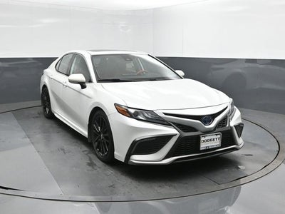 2022 Toyota Camry Hybrid XSE