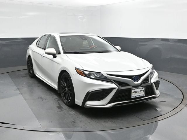 2022 Toyota Camry Hybrid XSE