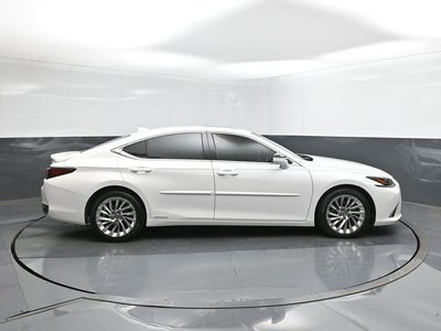 2021 Lexus ES 300h Ultra Luxury
