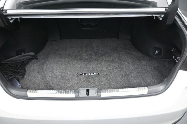2021 Lexus ES 300h Ultra Luxury