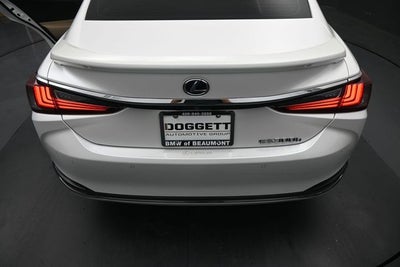 2021 Lexus ES 300h Ultra Luxury