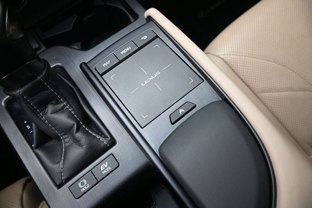 2021 Lexus ES 300h Ultra Luxury