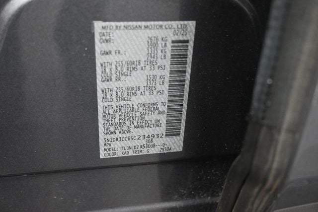 2025 Nissan Pathfinder SL