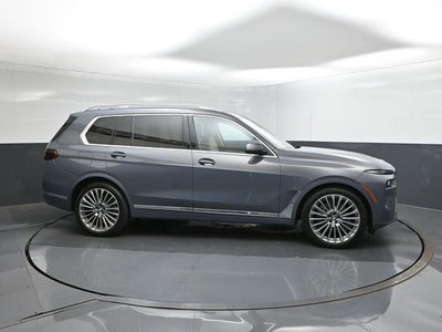 2025 BMW X7 xDrive40i