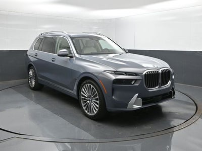 2025 BMW X7 xDrive40i