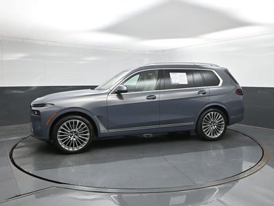 2025 BMW X7 xDrive40i