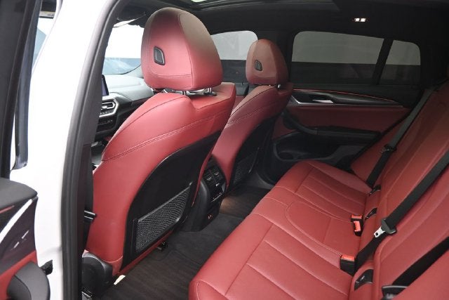 2024 BMW X4 xDrive30i