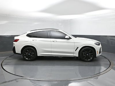 2024 BMW X4 xDrive30i
