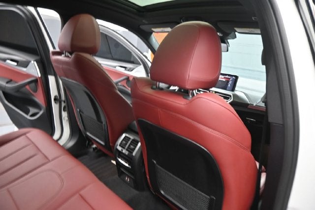 2024 BMW X4 xDrive30i