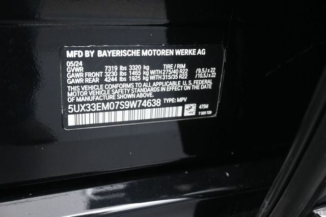 2025 BMW X7 M60i