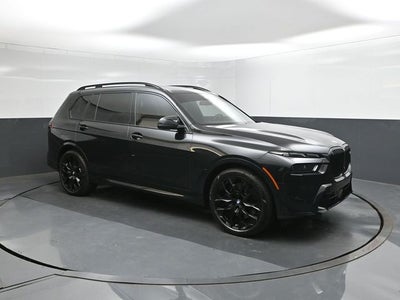 2025 BMW X7 M60i