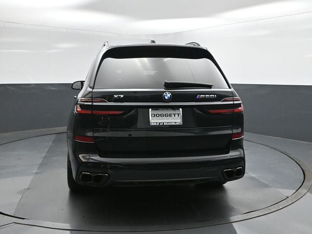 2025 BMW X7 M60i