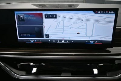 2025 BMW X7 M60i