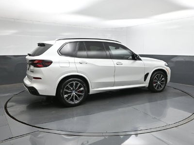 2026 BMW X5 M60i