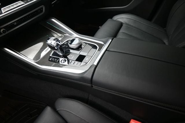 2022 BMW X6 M50i
