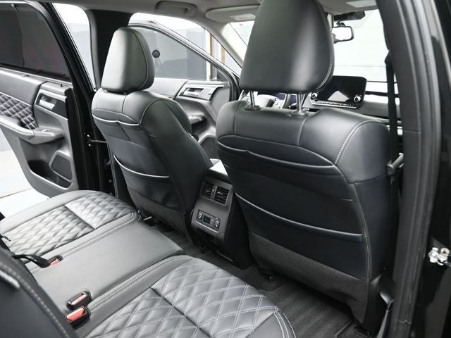 2024 Mitsubishi Outlander SEL