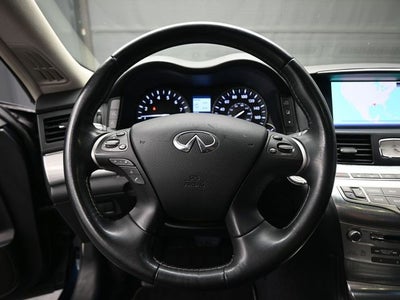 2017 INFINITI Q70L 3.7