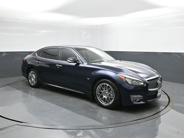 2017 INFINITI Q70L 3.7