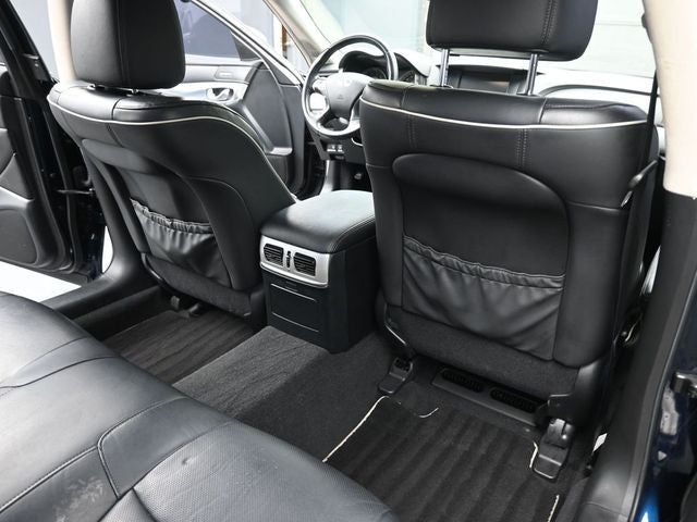 2017 INFINITI Q70L 3.7