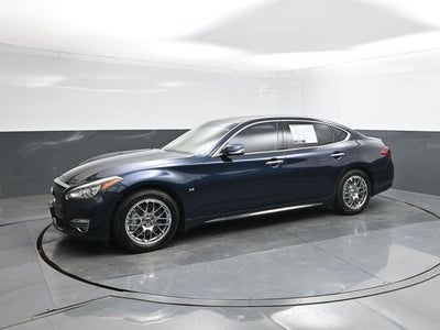 2017 INFINITI Q70L 3.7