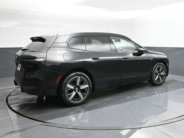2025 BMW iX xDrive50