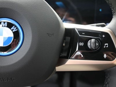 2025 BMW iX xDrive50