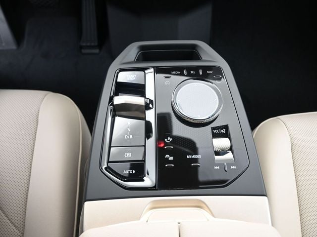 2025 BMW iX xDrive50