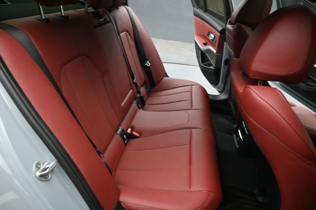 2026 BMW 3 Series 330i