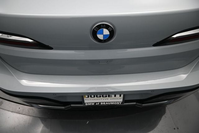 2025 BMW 7 Series 740i